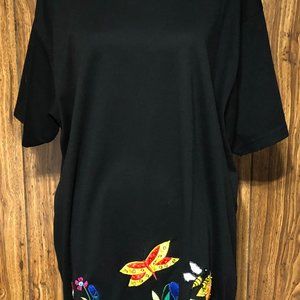 Victoria Woman Appliqued shirt